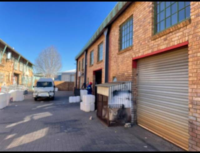 INDUSTRIAL PROPERTY TO RENT IN HENNOPSPARK